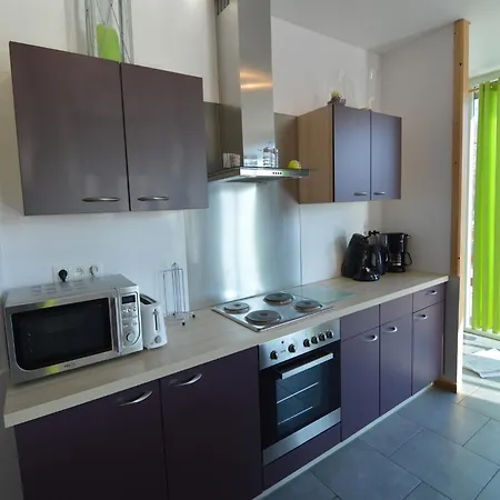 Riverside Retreat With Sauna, Cleaning Included